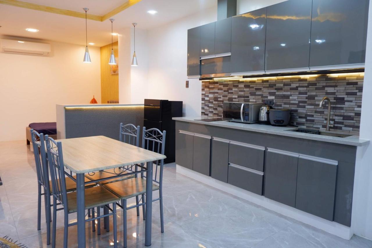 Cozy Entire Condo Unit With Pool Access Анхелес Екстериор снимка